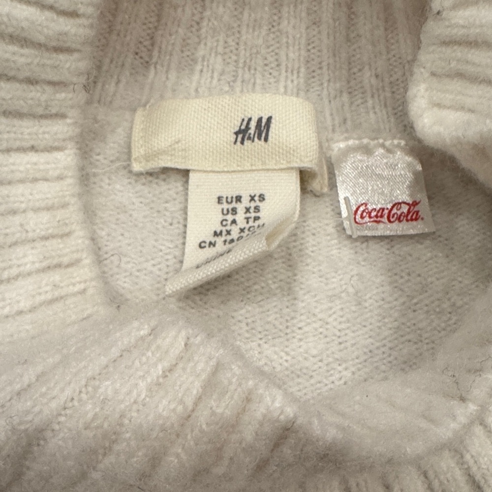 Sweater - Picture 3 of 4